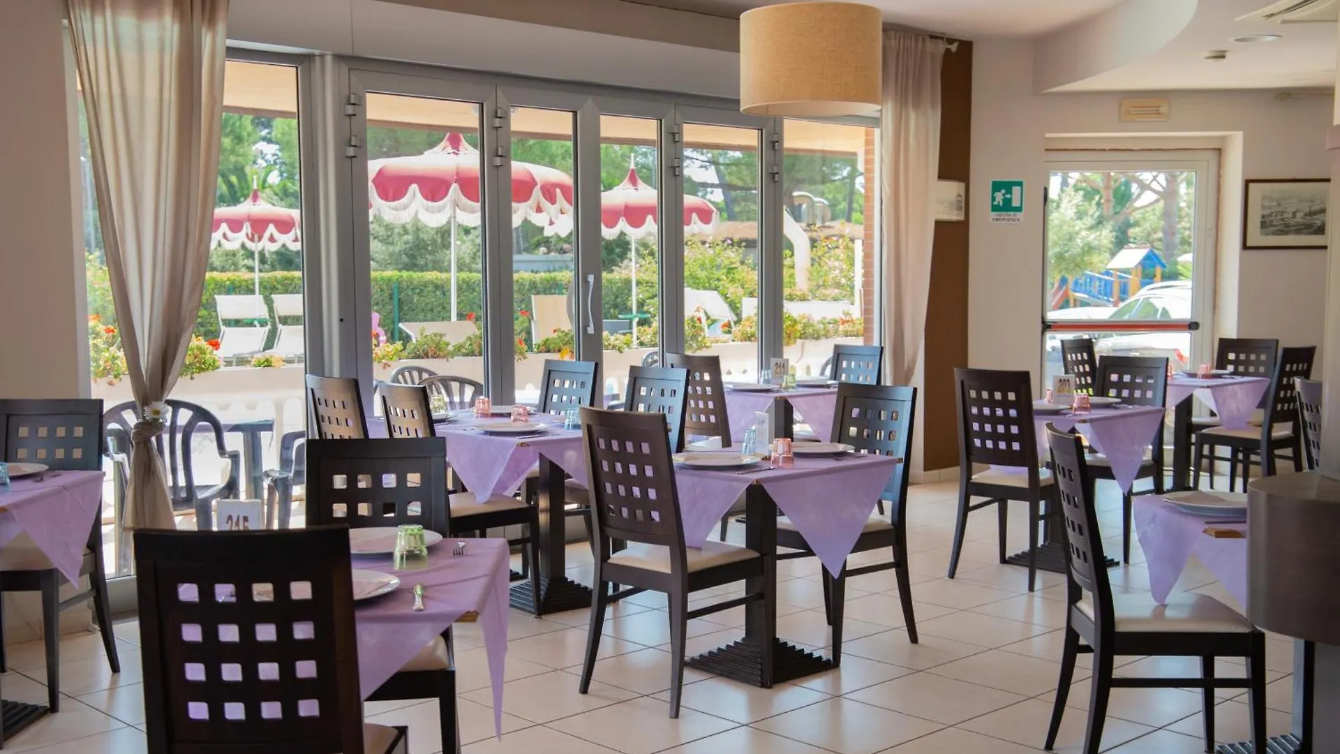Hotel Riva Dei Cavalleggeri Marina Di Bibbona 3*,  Italy