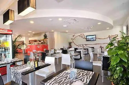 Hotel Riva Dei Cavalleggeri Marina Di Bibbona